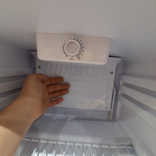 DANBY COMPACT REFRIGERATOR - 1.0 CU. FT. - BLACK (MODEL: DAR010A1BDB) image 2
