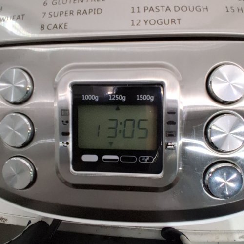 VEVOR 15-IN-1 BREAD MAKER 3LB DOUGH MACHINE, NONSTICK CERAMIC PAN, 3 LOAF SIZES- WHITE - ( MODEL:BM8902-A) image 2