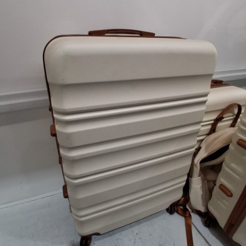 4PC LONG VACATION HARDSIDE SPINNER LUGGAGE SET WITH TSA APPROVED LOCKS- 28", 24", 20", TRAVEL BACKPACK - WHITE/BROWN image 4