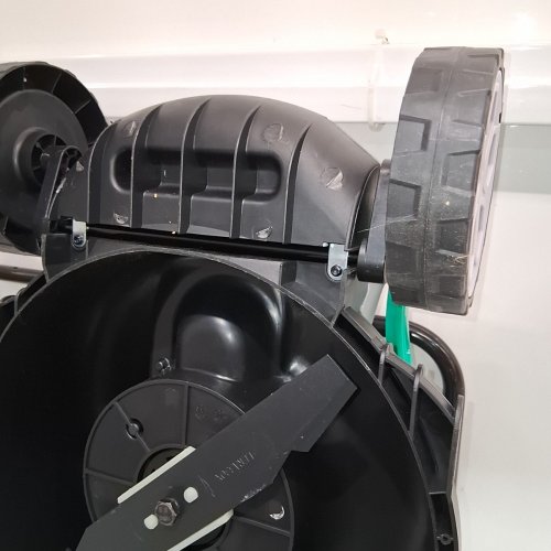 LITHELI CORDLESS LAWN MOWER - 13"- GREEN/BLACK - (MODEL: D03004551) image 4