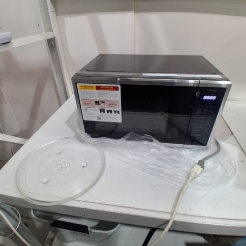 PANASONIC MICROWAVE OVEN - 1.1 CU. FT, 900W - BLACK AND STAINLESS (MODEL: NN-SU55QS) image 3