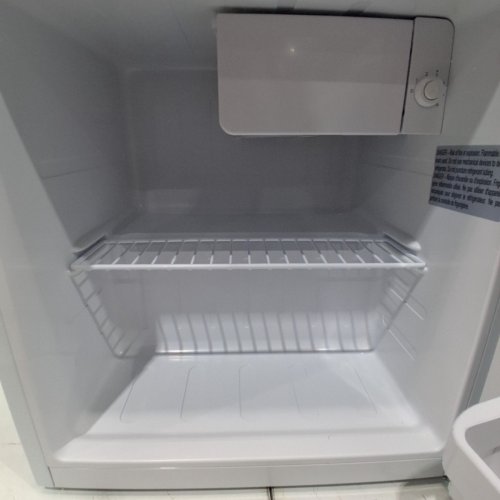 FRIGIDAIRE MINI FRIDGE WITH FREEZER - 1.6 CU FT - WHITE (MODEL: EFR115-WHITE-6COM) image 6