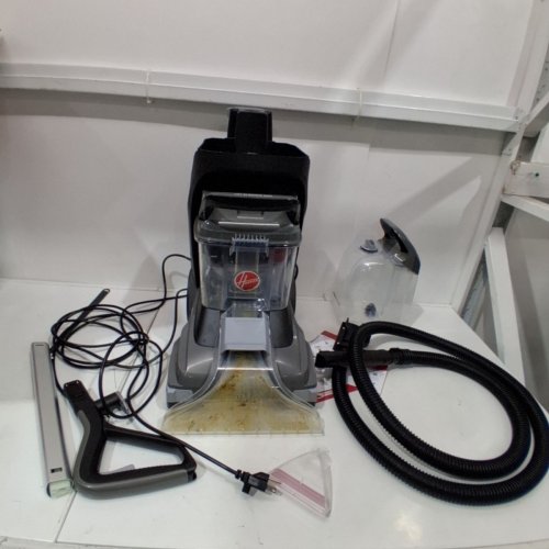 HOOVER CARPET & UPHOLSTERY CLEANER - 120 V 10A - BLACK/RED (MODEL: FH68011VCD) image 3