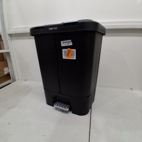 STEP N' SORT DUAL TRASH AND RECYCLING BIN WITH HANDS FREE STEP PEDAL AND SOFT CLOSE LID - 40L - BLACK (MODEL:SNS402B) image 2