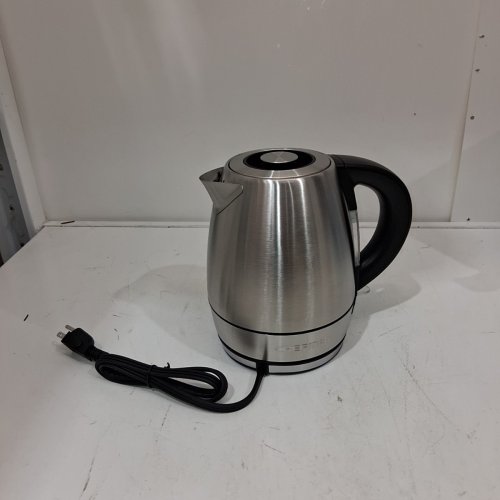 CHEFMAN GLASS ELECTRIC KETTLE - 1.2 L - SILVER / BLACK (MODEL: RJ11-12-CA) image 3