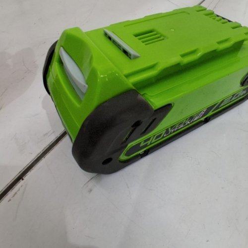 GREENWORKS 40V 2.0 AH LITHIUM ION BATTERY (MODEL: 29652) image 4
