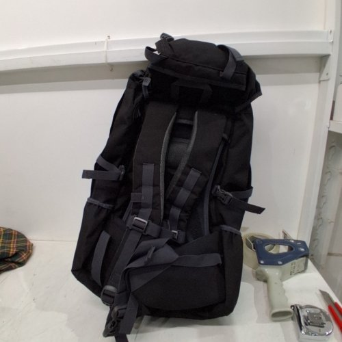 MOUNTAIN WAREHOUSE VENTURA BACKPACK -40L - BLACK image 4