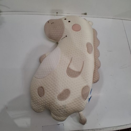 ZOOBIES KIDS COOLING GIRAFFE PILLOW - YELLOW - (MODEL: 8523236) image 2