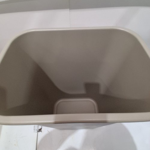 RUBBERMAID COMMERCIAL WASTEBASKET TRASH BIN - 41QT - BEIGE - (MODEL: 2957) image 3