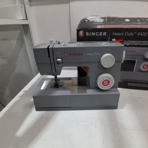 SINGER HEAVY DUTY SEWING MACHINE AND UNIVERSAL HEAVY DUTY NEEDLES - GREY - (MODEL: 4432) image 2