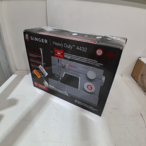SINGER HEAVY DUTY SEWING MACHINE AND UNIVERSAL HEAVY DUTY NEEDLES - GREY - (MODEL: 4432) image 4