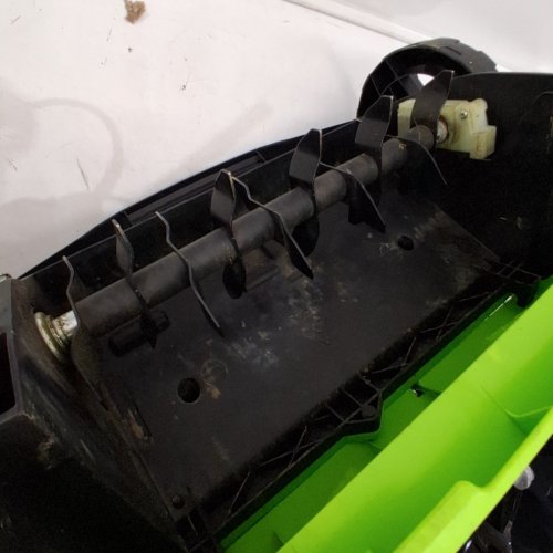 GREENWORKS 13 AMP 14" CORDED DETHATCHER (MODEL: DHA103) image 3