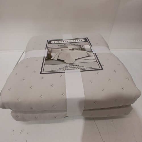 3PC HUDSON & MAIN QUILT SET WITH QUILT & SHAMS - KING - LIGHT GREY (STYLE: SHQT3-008) image 3