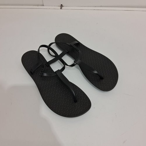 WOMEN'S HATASTIC ROUND RING ROMAN STYLE STRAPPY SANDALS - SIZE 9.5 - BLACK image 2