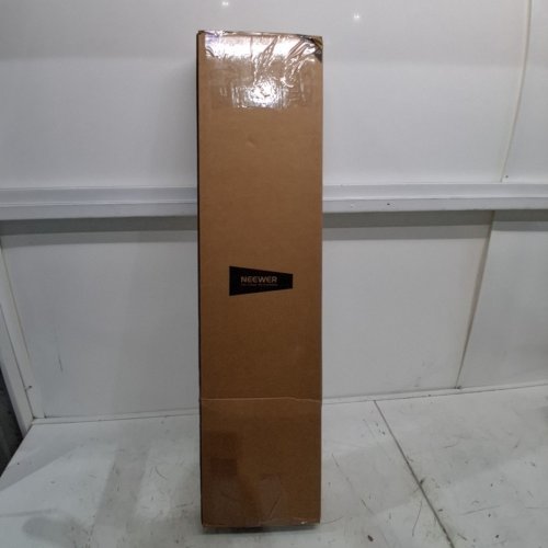 NEEWER QUICK RELEASE PROFESSIONAL PARABOLIC SOFTBOX FOR PHOTO & VIDEO - 35.5" X 35.5" X 22.5" - BLACK (MODEL: NS72P) image 4