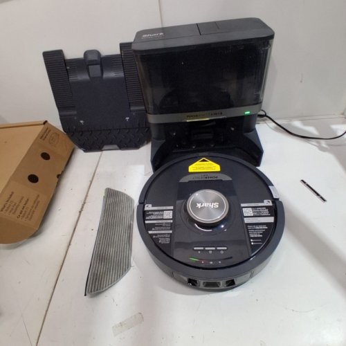 SHARK 2-IN-1 POWERDETECT APP ENABLED ROBOT VACUUM AND MOP VACUUM WITH NEVERTOUCH BASE - 60-DAY AUTO-EMPTY CAPACITY - BLACK (MODEL: RV2820YECA) image 3