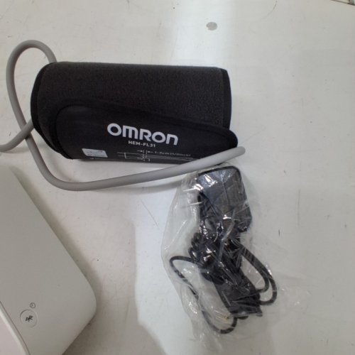 OMRON PREMIUM CUFF 10 SERIES DIGITAL BLOOD PRESSURE MACHINE WITH BLUETOOTH - STORES UP TO 200 READINGS FOR TWO USERS (MODEL: BP7450CAN) image 5