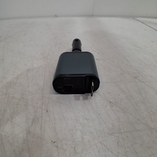 4-IN-1 FAST CAR CHARGER WITH BUILT-IN TYPE-C & LIGHTNING CABLE - GREY (MODEL: WGS-X11-GREY-CA) image 4