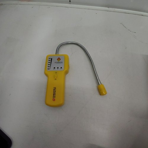 PORTABLE METHANE PROPANE COMBUSTIBLE NATURAL GAS DETECTOR - YELLOW (MODEL: Y201) image 3