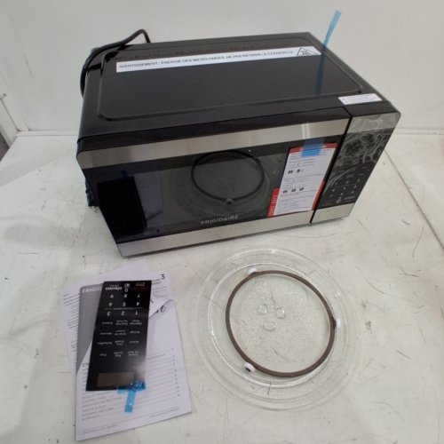 FRIGIDAIRE COUNTERTOP MICROWAVE OVEN - 0.7 CU.FT - 700W - STAINLESS STEEL (MODEL: EMW729-B) image 6