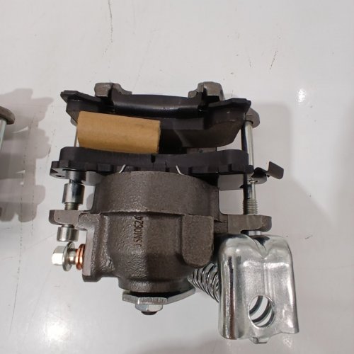 DISC BRAKE LEFT & RIGHT CALIPERS WITH BRAKE PADS - FOR BUICK / SERVILLE / ADILLAC / OLDSMOBILE (MODEL: NRM172/NRM173) image 5