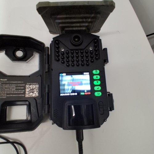 IZEEKER SOLAR POWERED TRAIL CAMERA WITH NIGHT VISION AND MOTION DETECTION - 4K UHD @ 30FPS - 48MP - CAMOUFLAGE (MODEL: IG220) image 2