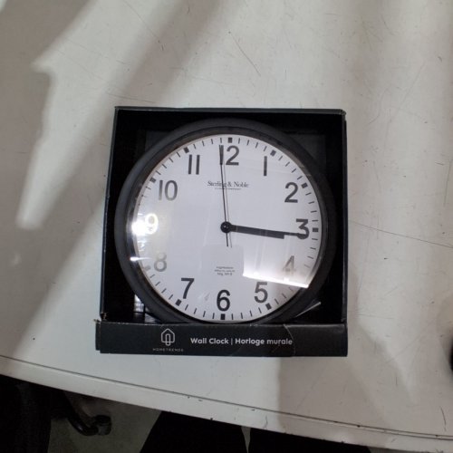 HOMETRENDS ANALOG WALL CLOCK - 9" - BLACK/WHITE image 2