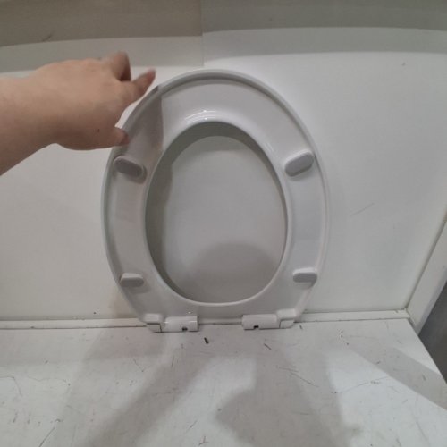 EXPLOREHORIZON SOFT CLOSE ELONGATED TOILET SEAT AND COVER - 18.2" - WHITE (MODEL: PHO_16EXDA3Y) image 4
