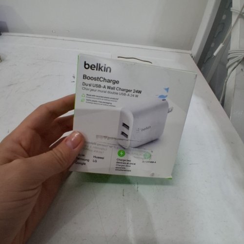 BELKIN BOOST CHARGE™ DUAL USB-A WALL CHARGER 24W - WHITE image 3