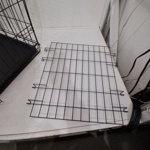 TOPPAW SINGLE DOOR METAL FOLDABLE DOG CRATE - 30" X 19" X 21.5" - BLACK image 3