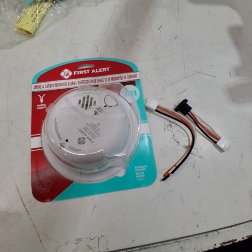 FIRST ALERT WIRED SMOKE & CARBON MONOXIDE DETECTOR image 4