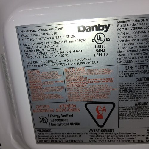DANBY COUNTERTOP MICROWAVE - 0.7 CU.FT - 7000W - BLACK (MODEL: DBMW0721BBB) image 4