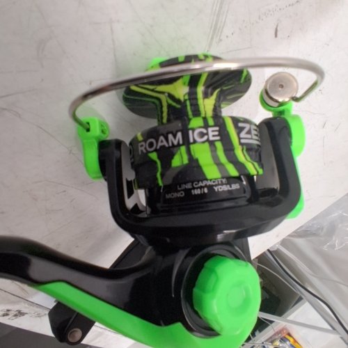 ZEBCO ROAM ICE FISHING REEL - 4.3:1 GEAR RATIO - BLACK AND GREEN image 2