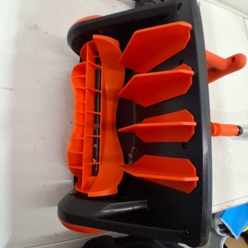 VOLTASK CORDLESS ELECTRIC SNOW SHOVEL WITH BATTERY & CHARGER - 16" - 48V - BLACK/ORANGE (MODEL: SS-40A) image 8