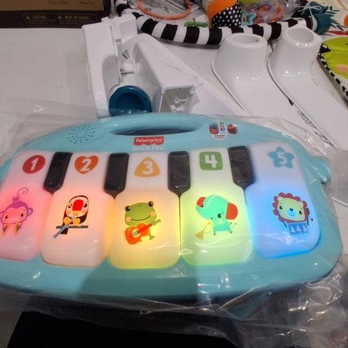 FISHER-PRICE GLOW AND GROW KICK & PLAY PIANO PLAYMAT - BLUE - (MODEL: HWD95) image 2