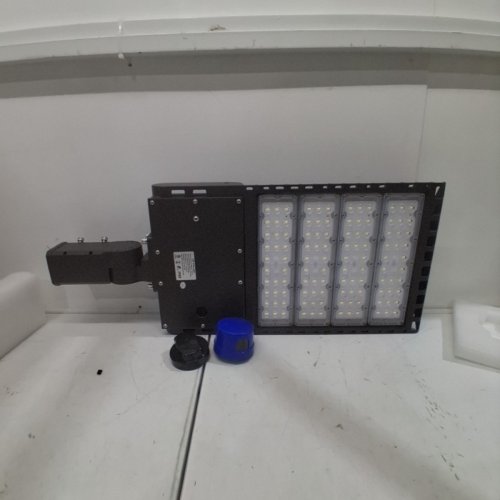 HYLELE OUTDOOR LED AREA LIGHT - 60000LM - 21.5"X12.5" - BLACK (MODEL: HY-ZC-A01-400W-PH) image 5