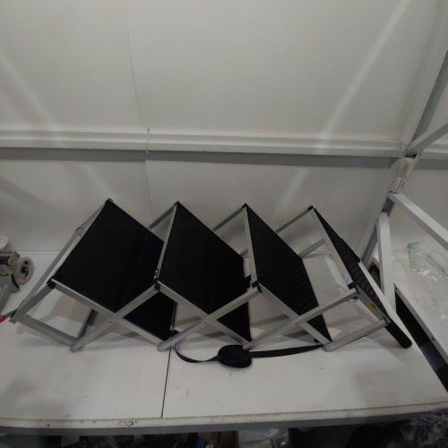 EXTRA WIDE PORTABLE FOLDABLE PET STAIRS WITH ANTI-SLIP STEPS - 4 STEP - GREY/SILVER/BLACK image 3