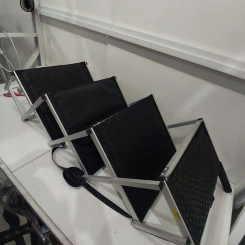 EXTRA WIDE PORTABLE FOLDABLE PET STAIRS WITH ANTI-SLIP STEPS - 4 STEP - GREY/SILVER/BLACK image 4