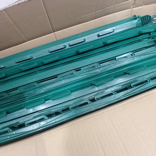25PK TORIEXON PLASTIC STEP-IN FENCE POSTS FOR ELECTRIC/TEMPORARY FENCES - 48" EACH - GREEN (MODEL: image 3