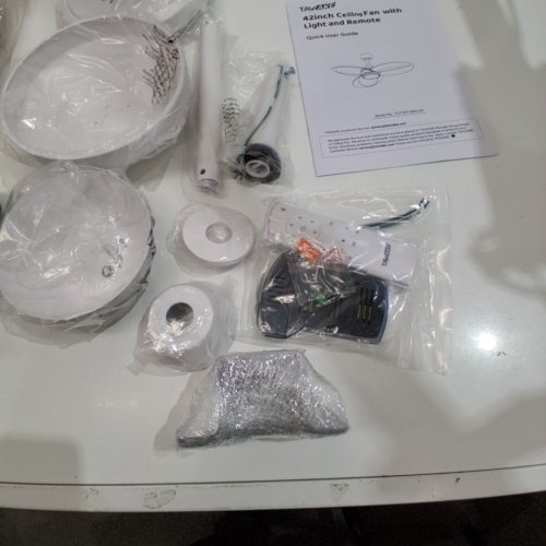 TAVZAKE CEILING FAN WITH LIGHT AND REMOTE - 3000 K WARM TO 6500 K DAYLIGHT 42" - WHITE (MODEL: TCF007-MW-US) image 4