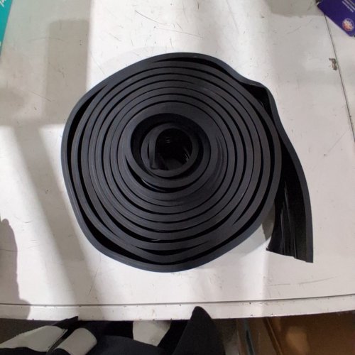VEVOR GARAGE DOOR SEALS BOTTOM RUBBER - 20FT - BLACK image 2