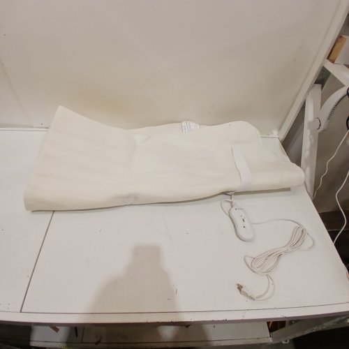 EARTHLITE MASSAGE TABLE WARMER - 30" X 71" - CREAM image 4