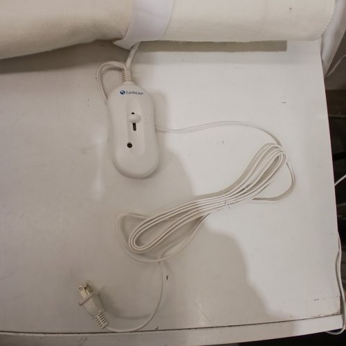 EARTHLITE MASSAGE TABLE WARMER - 30" X 71" - CREAM image 5