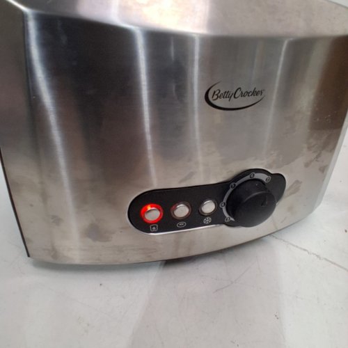 BETTY CROCKER 2-SLICE MULTIFUNCTIONAL TOASTER - STAINLESS STEEL (MODEL: BC-1618C) image 3