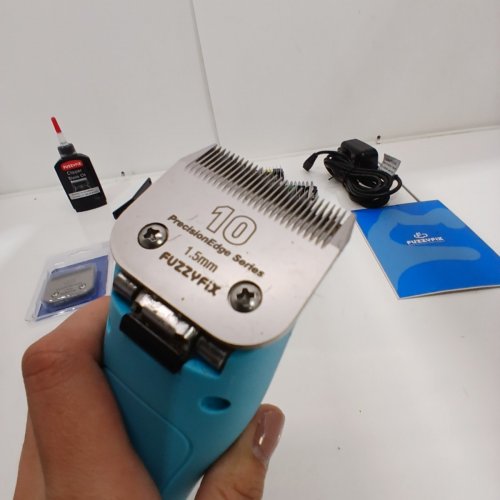 11PC FUZZYFIX PROFESSIONAL BLUEWAVE PET CLIPPER GROOMING SET - 12 V, 1.5A - BLUE (MODEL: PC615UX) image 5