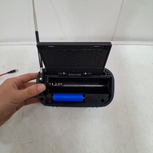 PRUNUS PORTABLE BLUETOOTH RADIO WITH SOLAR CHARGE - BROWN/GOLD (MODEL: J-150BTS) image 3