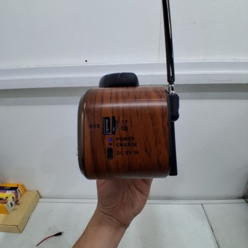 PRUNUS PORTABLE BLUETOOTH RADIO WITH SOLAR CHARGE - BROWN/GOLD (MODEL: J-150BTS) image 7