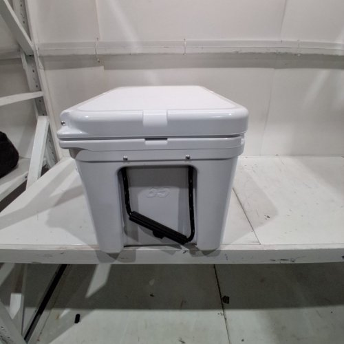 YETI TUNDRA 65 COOLER WITH PERMAFROST INSULATION AND HOLDS UP TO 42 CANS WHITE (MODEL: YT65W ) image 3