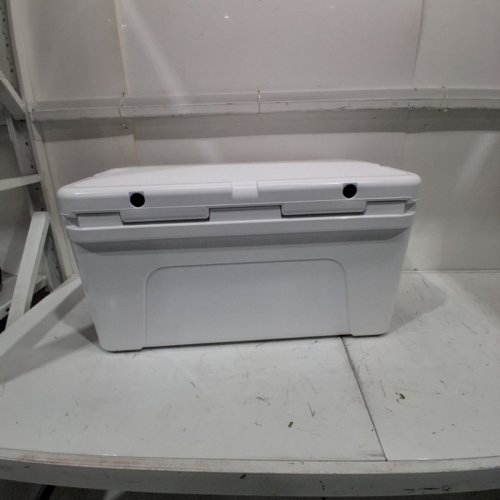 YETI TUNDRA 65 COOLER WITH PERMAFROST INSULATION AND HOLDS UP TO 42 CANS WHITE (MODEL: YT65W ) image 4