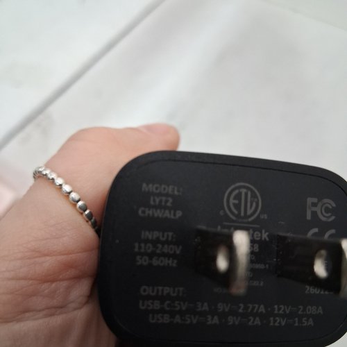 BÖRNE USB-C AND USB-A WALL CHARGER - USB-C 25W; USB-A 18W - BLACK image 2